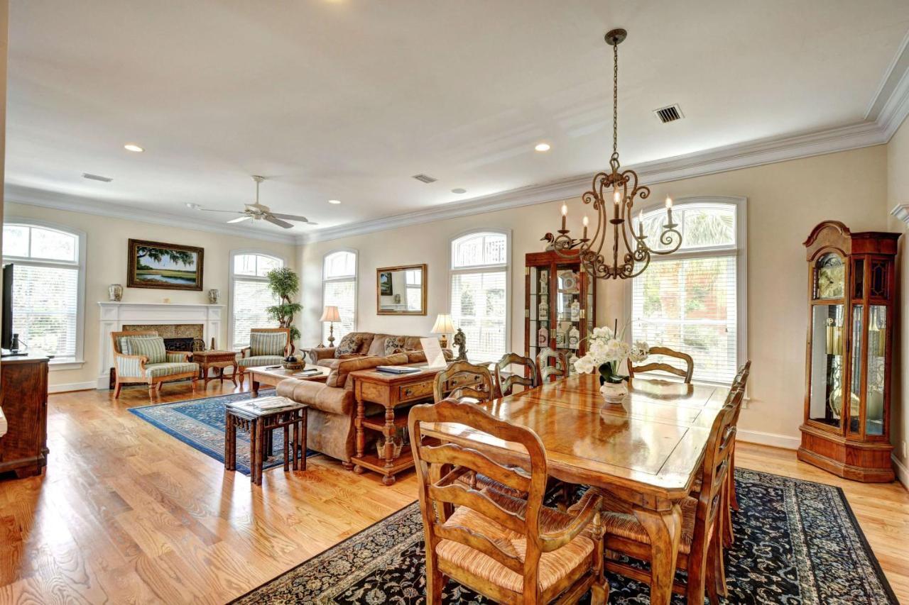 2225 Bruce Drive By Hodnett Cooper Villa St. Simons Island Exterior photo